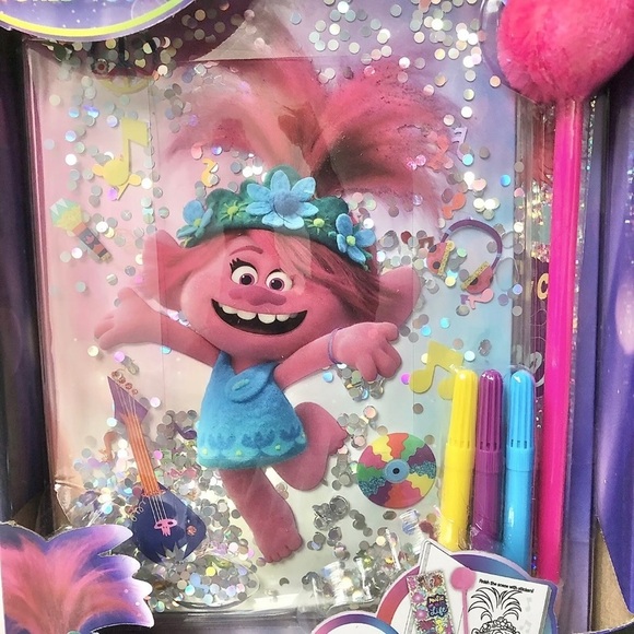 Trolls World Tour Glitter Sparkle Activity Set‎ Sticker & Color Journal - Poppy - Picture 2 of 3
